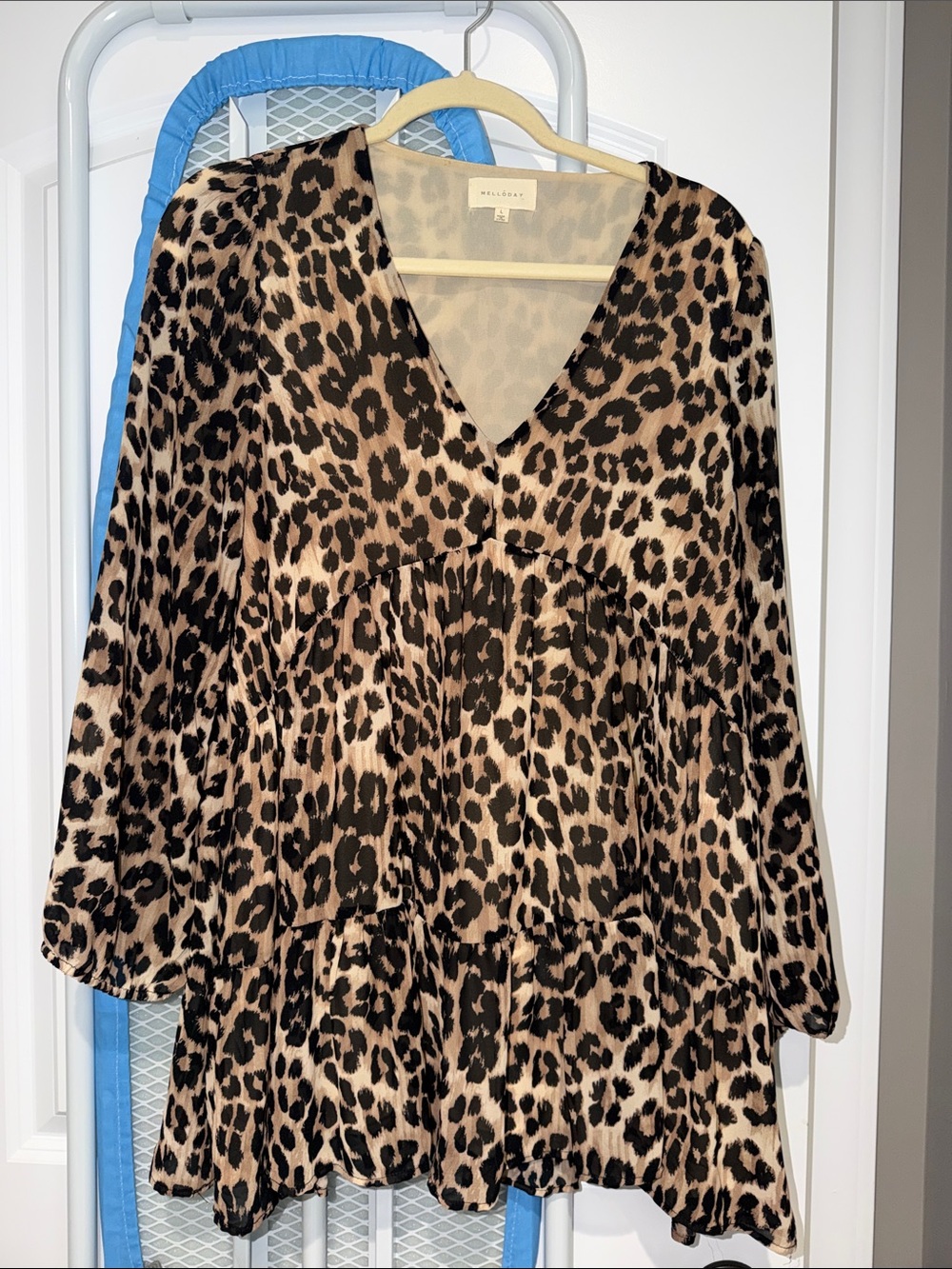 MELLODAY Leopard Print V-Neck Long Sleeve Blouse - Brown Black